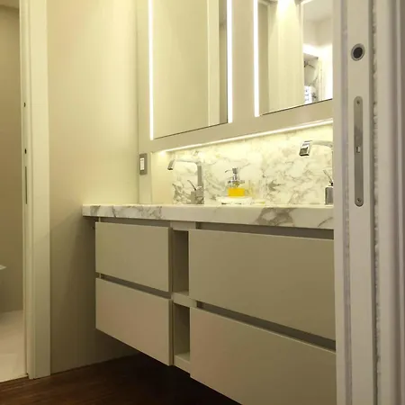 Luxurious Modern With Refreshing Pool Forte dei Marmi