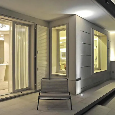 Luxurious Modern With Refreshing Pool Forte dei Marmi